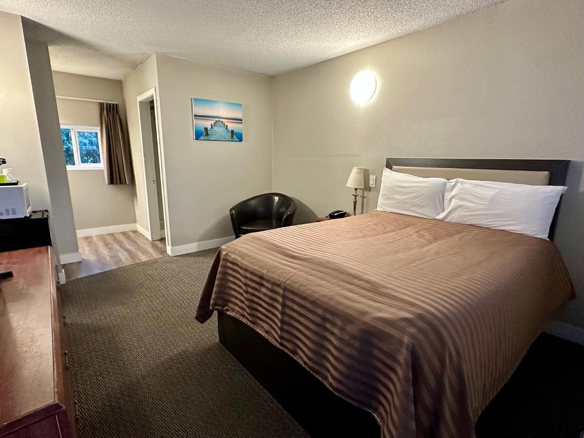Valemount Vacation Inn Buitenkant foto